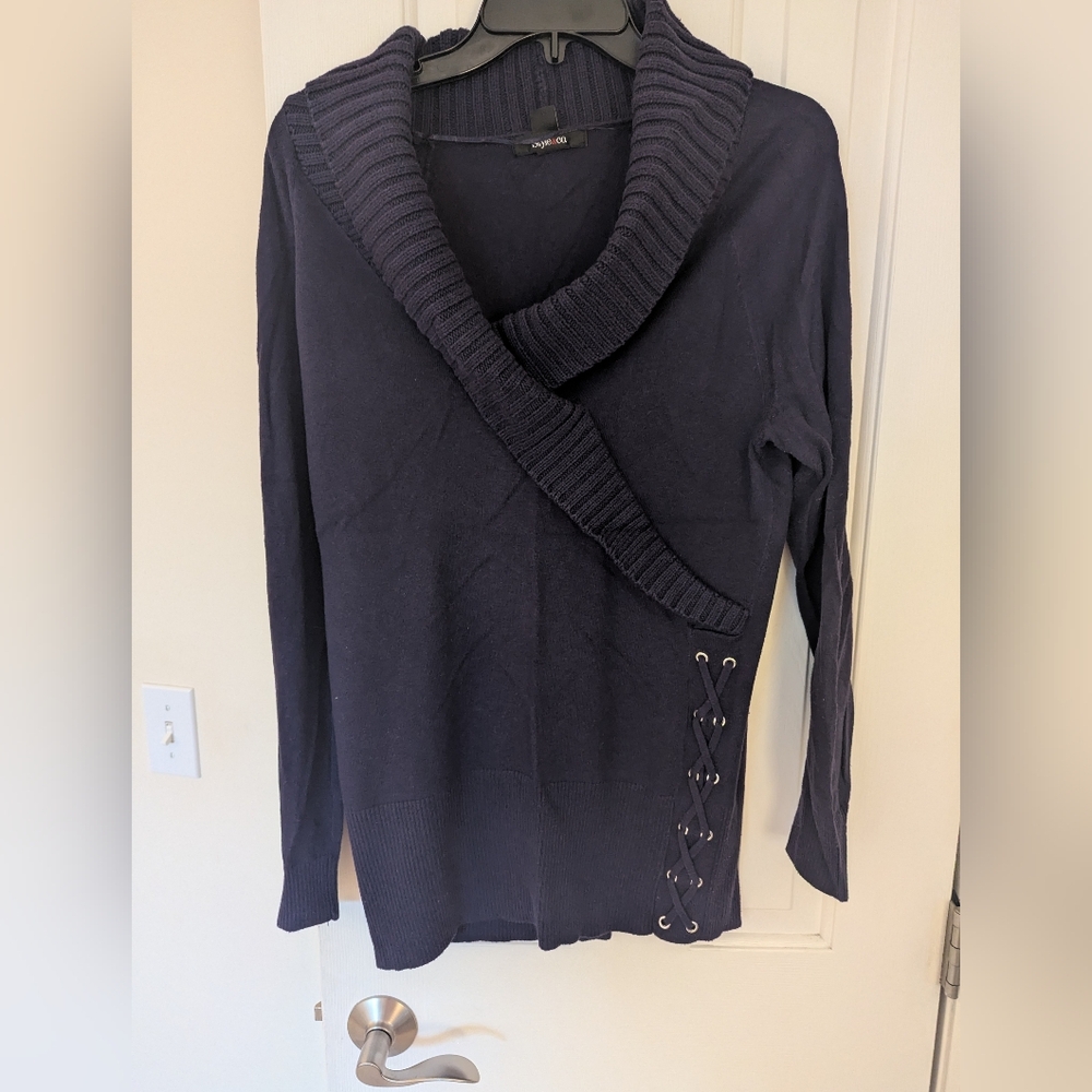Beautiful purple sweater with shawl color and side laces, size large